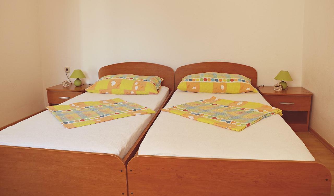 Apartment Cuce Rogotin Kültér fotó